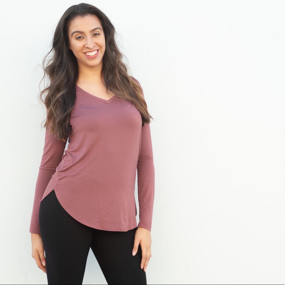 V-Neck Scoop Hem Top